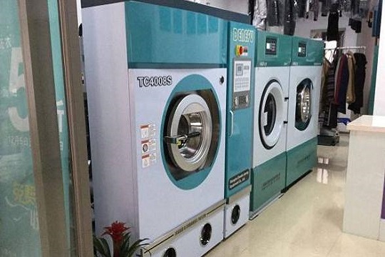 干洗机设备多少钱一台？