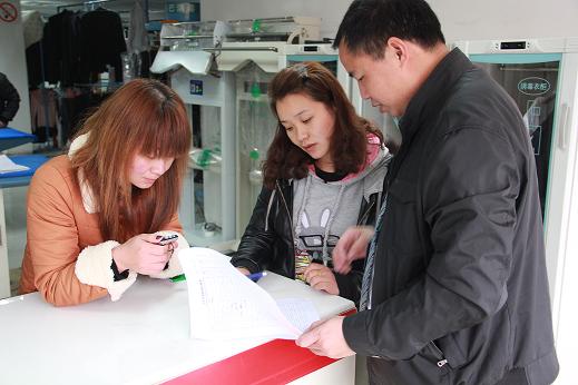 怎么开好一家干洗店?UCC洗衣加盟连锁品牌跟踪指导!