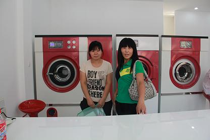 UCC干洗加盟店,加盟商留影